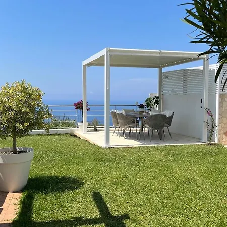 Casa La Perla Villa *